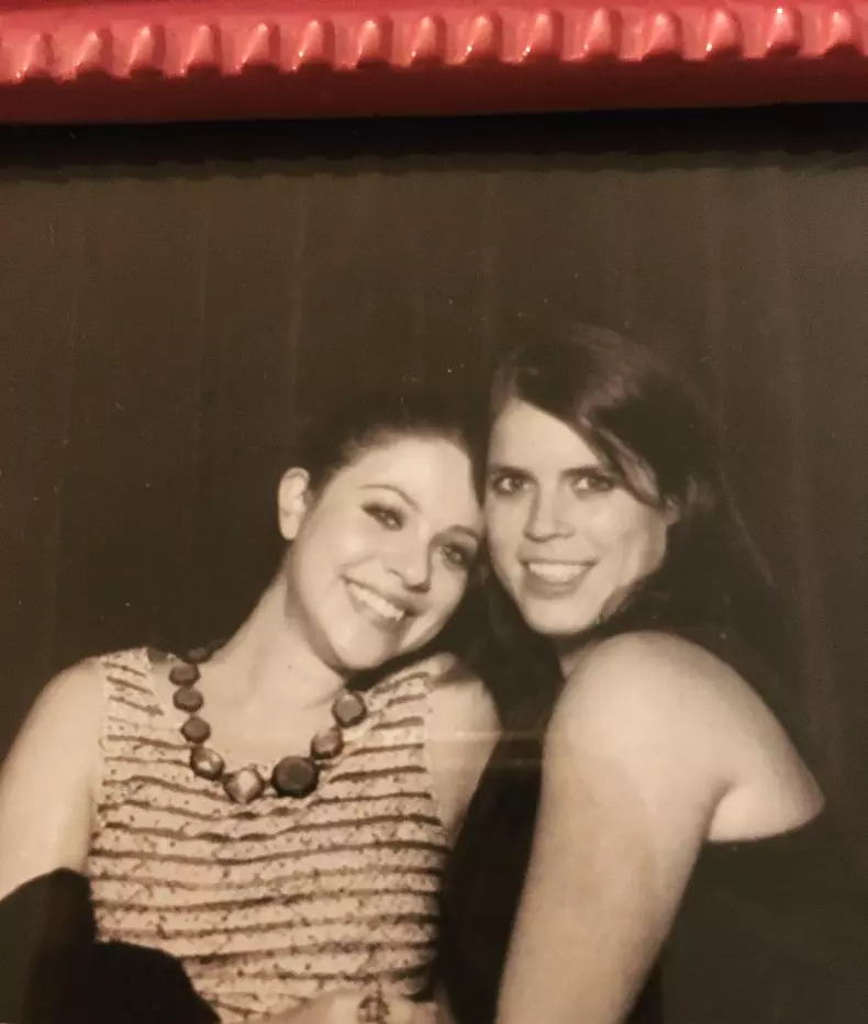 Prințesa-Eugenie-împreuna-cu-Michelle-Trachtenberg (3)