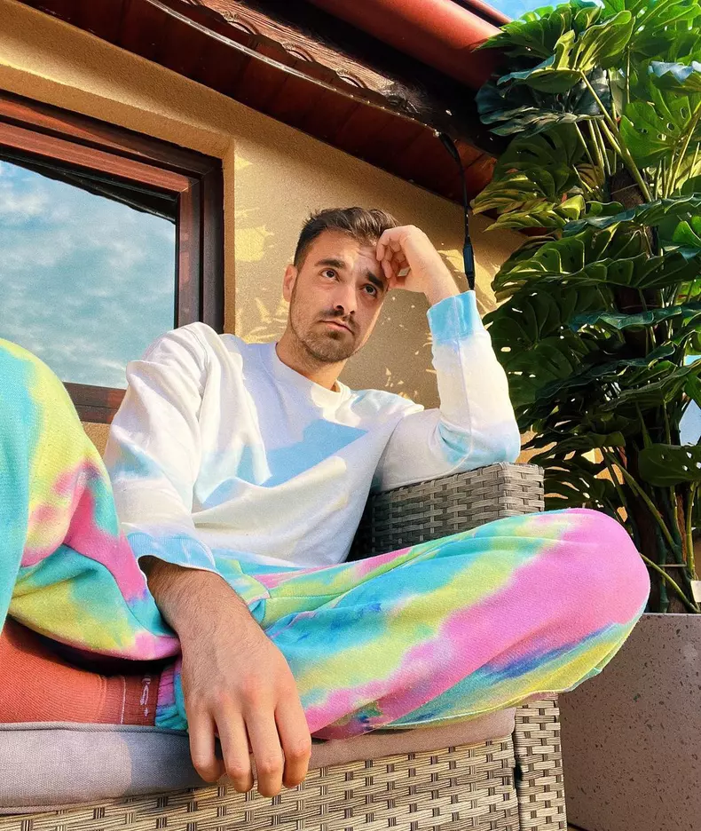 cu-cat-il-plateste-liviu-teodorescu-pe-tatal-lui-4