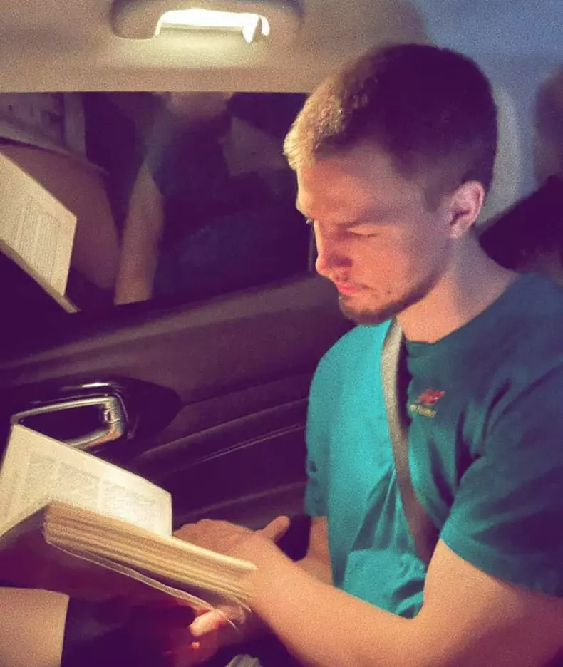 Levi-Eleket-iubit-Mira-3