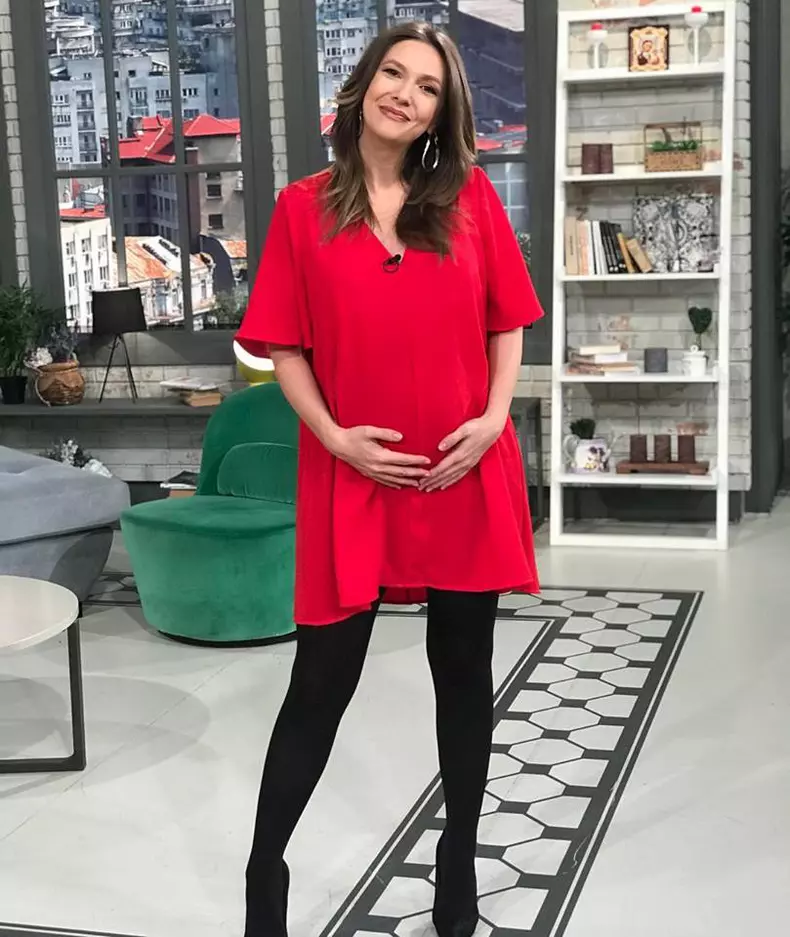 Adela Popescu a devenit mămică pentru a doua oară (3)