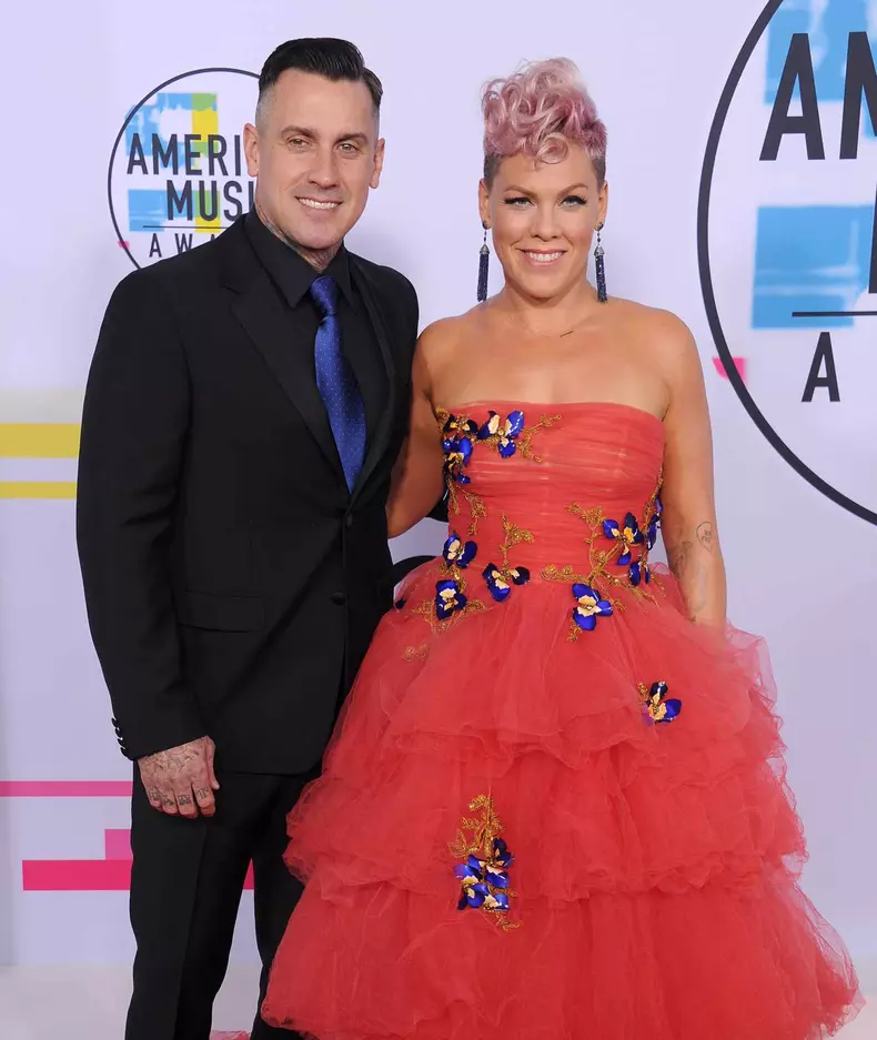 Pink și Carey Hart2