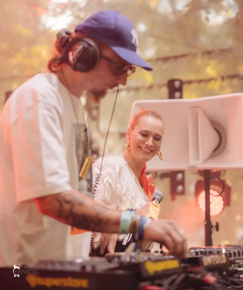 Andreea Esca DJ Untold