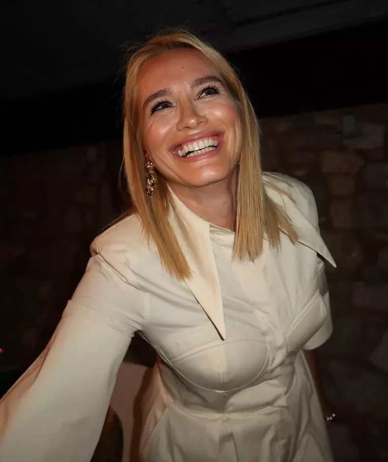 Andreea Esca a împlinit 52 de ani  (6)