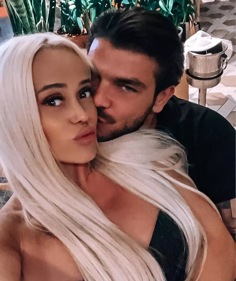 Cine este noul iubit al Andei Adam. Vedeta a publicat fotografii romantice și o declarație de dragoste (3)