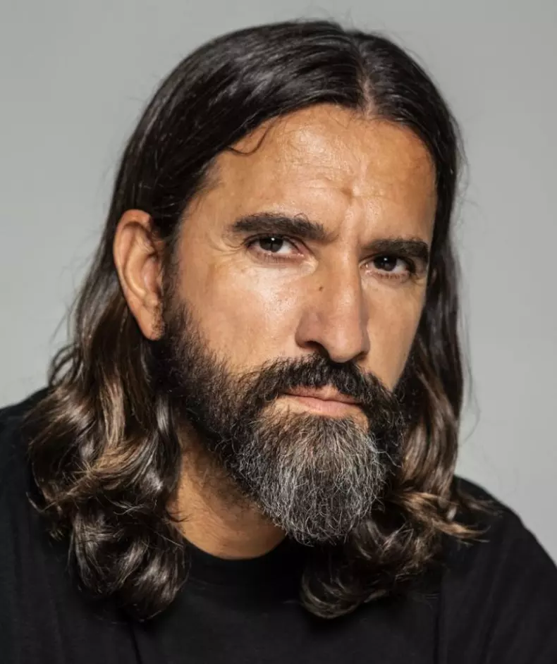 Tibi-Clenci-bravo-ai-stil-8