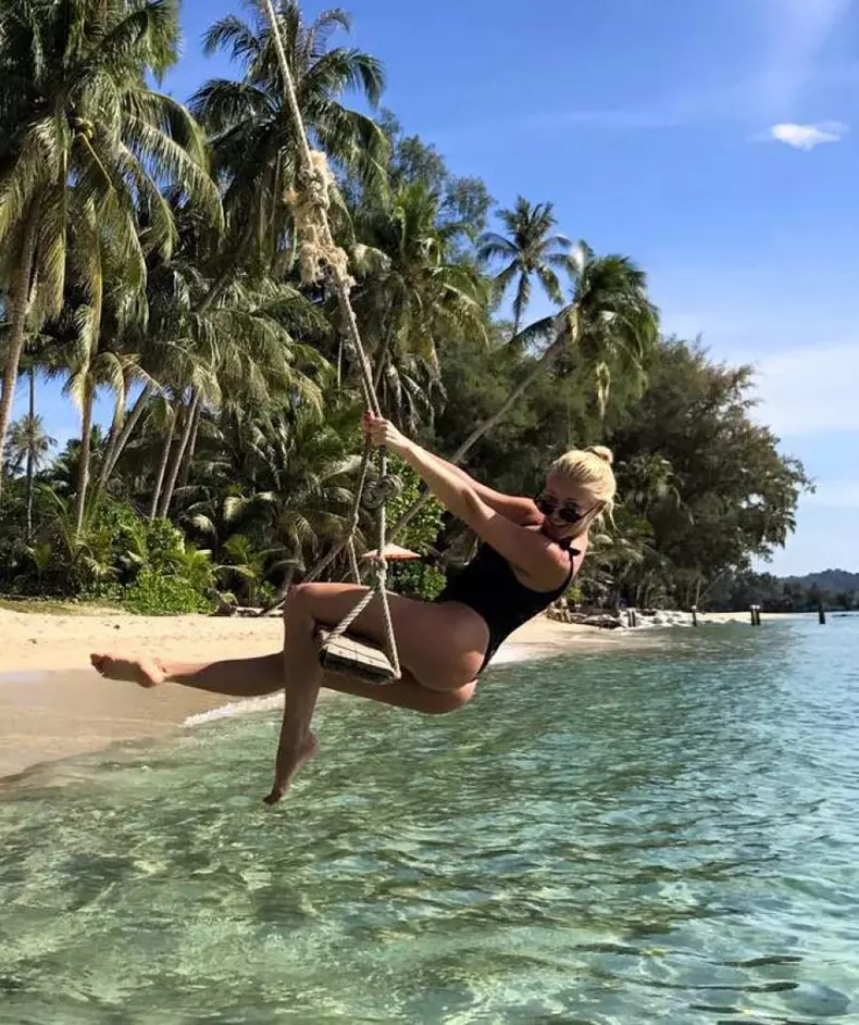 81929-16299484-1544557668954670-288533871944510145-n_XL