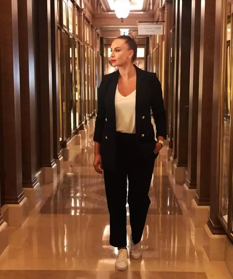 adina halas bravo ai stil 6