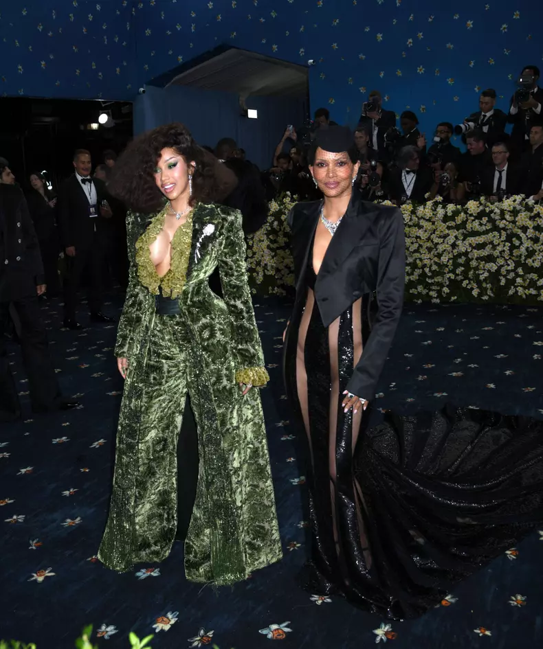 Halle-Berry-ținută-mult-mai-îndrăzneață-la-Met-Gala-2025