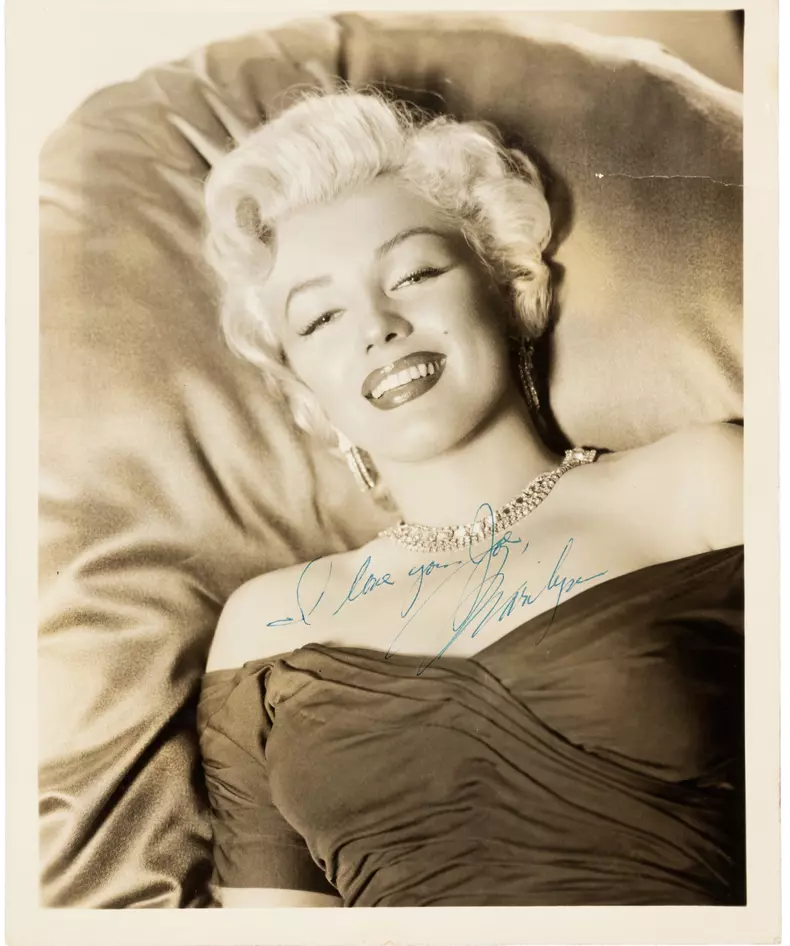 Marilyn Monroe signed photo for second husband Joe DiMaggio sell