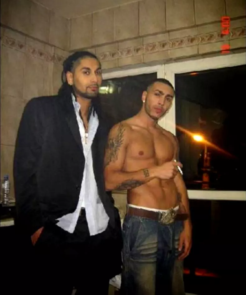 mzfjnzq0mdazmwzlzjvlndq2mgq5yzfkmtg4.thumb_