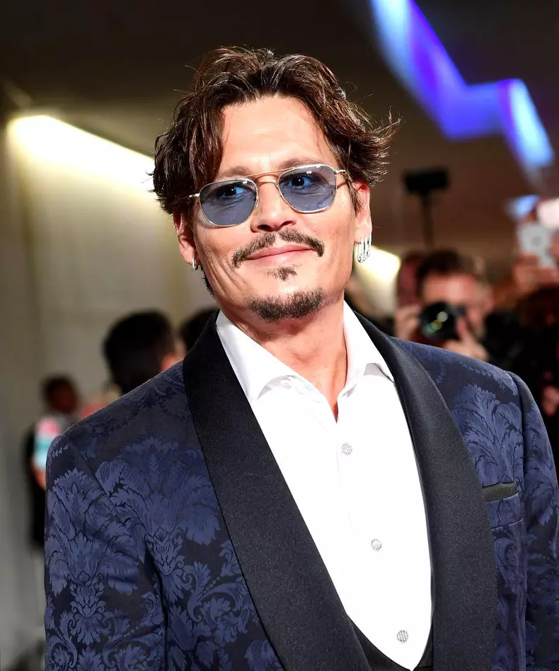 Johnny-Depp-1-853x1024
