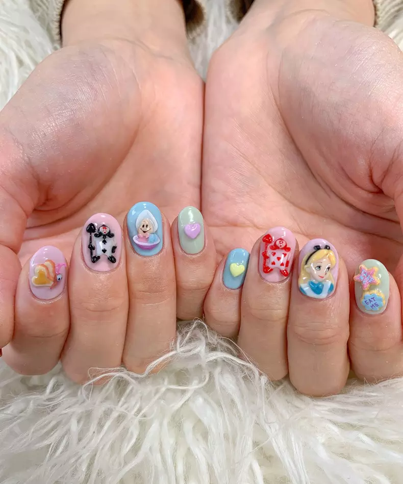 AMAZING NAIL ART
