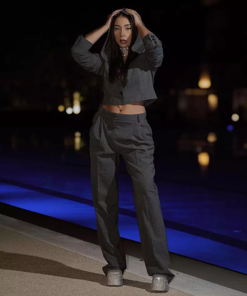 nicole9