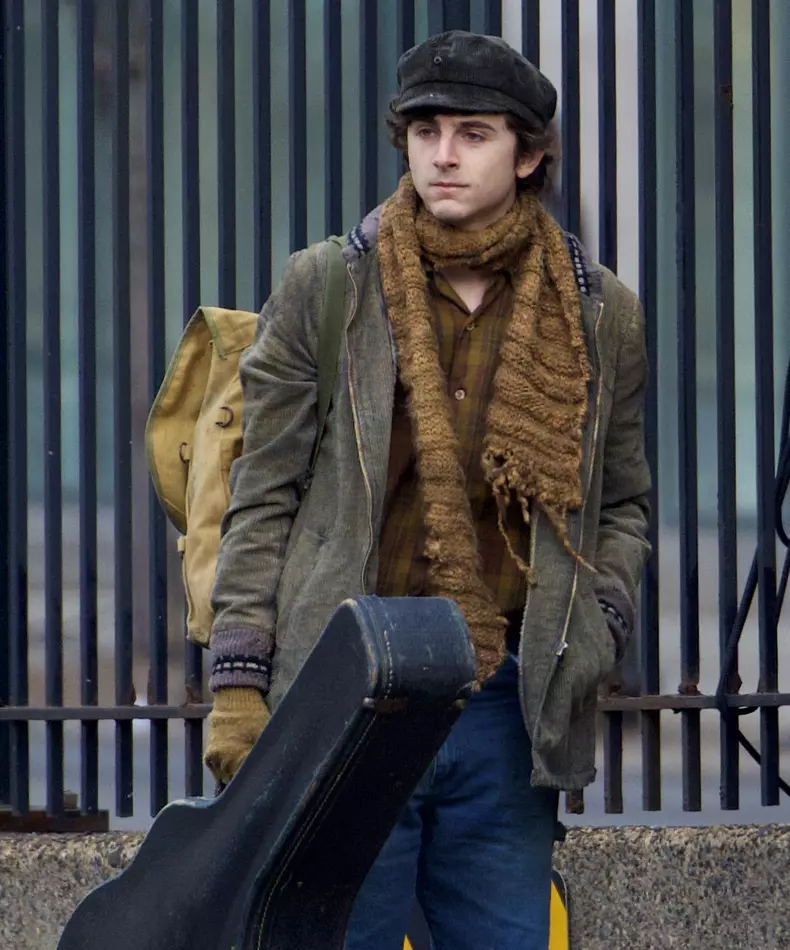 Timothee Chalamet Looks Identical to Bob Dylan for First Day Filming Bio Pic â€śThe Complete Unknownâ€ť - 17 Mar 2024