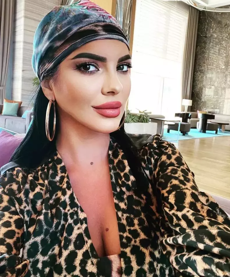 254997051_599608084795863_7673768206369973952_n-850x1024-1