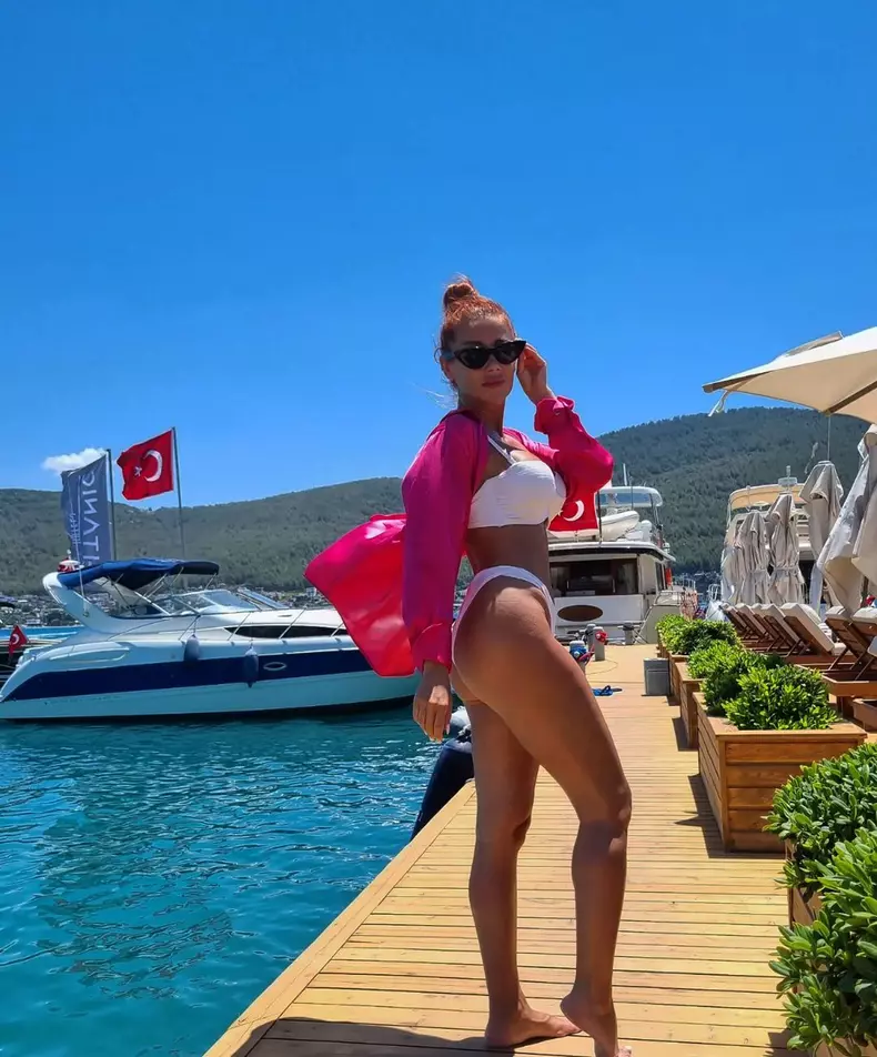 Raluca-Tanase-de-la-Bambi-a-explicat-cu-ce-se-ocupa-acum-dupa-ce-a-renuntat-la-muzica.-5