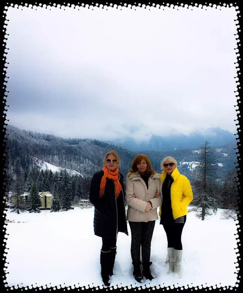 sida-cu-prietenele-ei