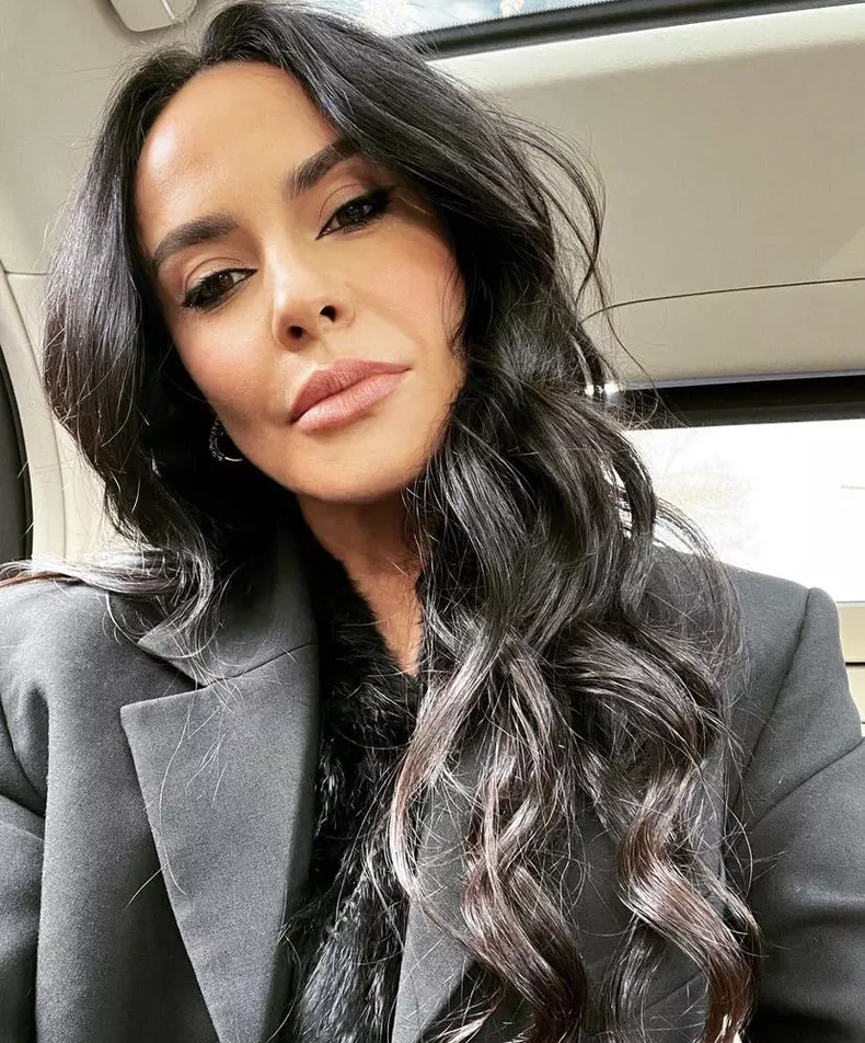 adelina 41 de an