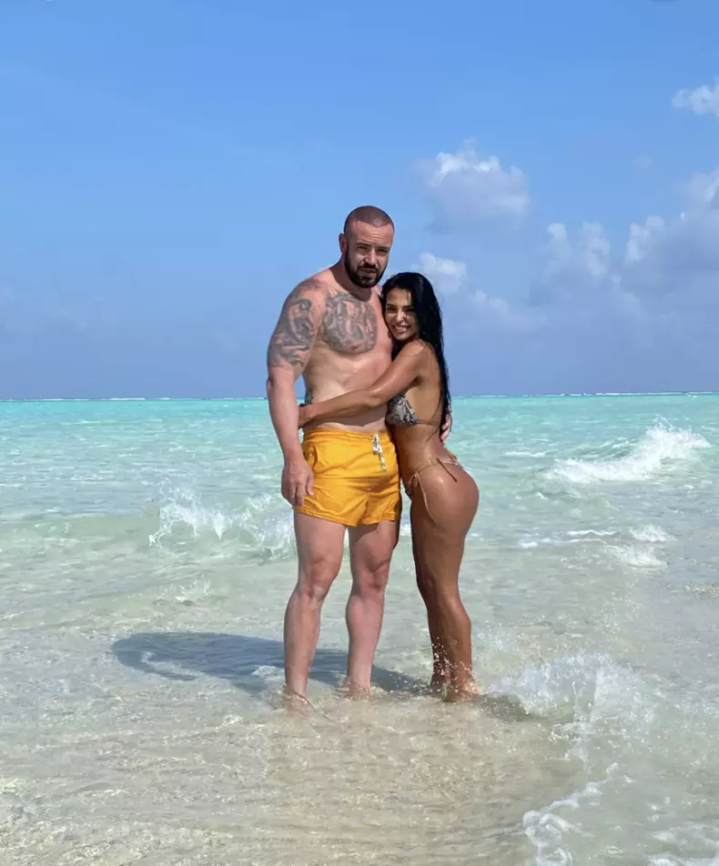 3e88ac3b-85af-45d8-aabe-b66e1b45035f-1