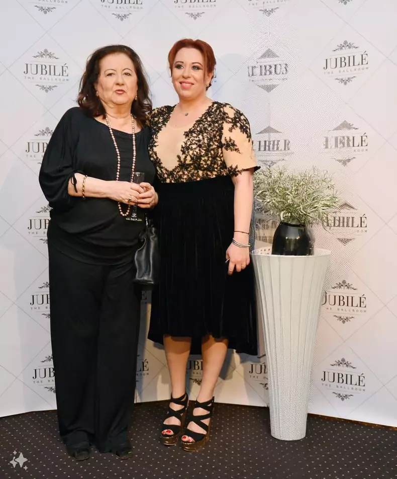 oana si mioara roman 98