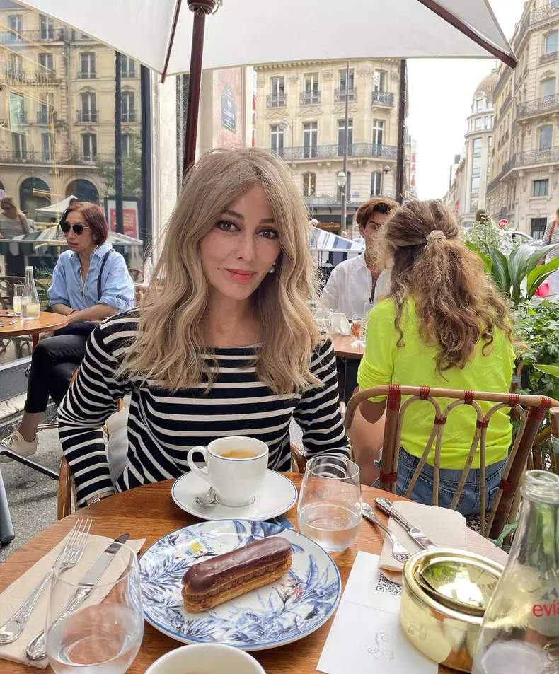 Cine-este-Zerrin-Tekindor-Vuslat-din-serialul-„Doctorul-minune-11