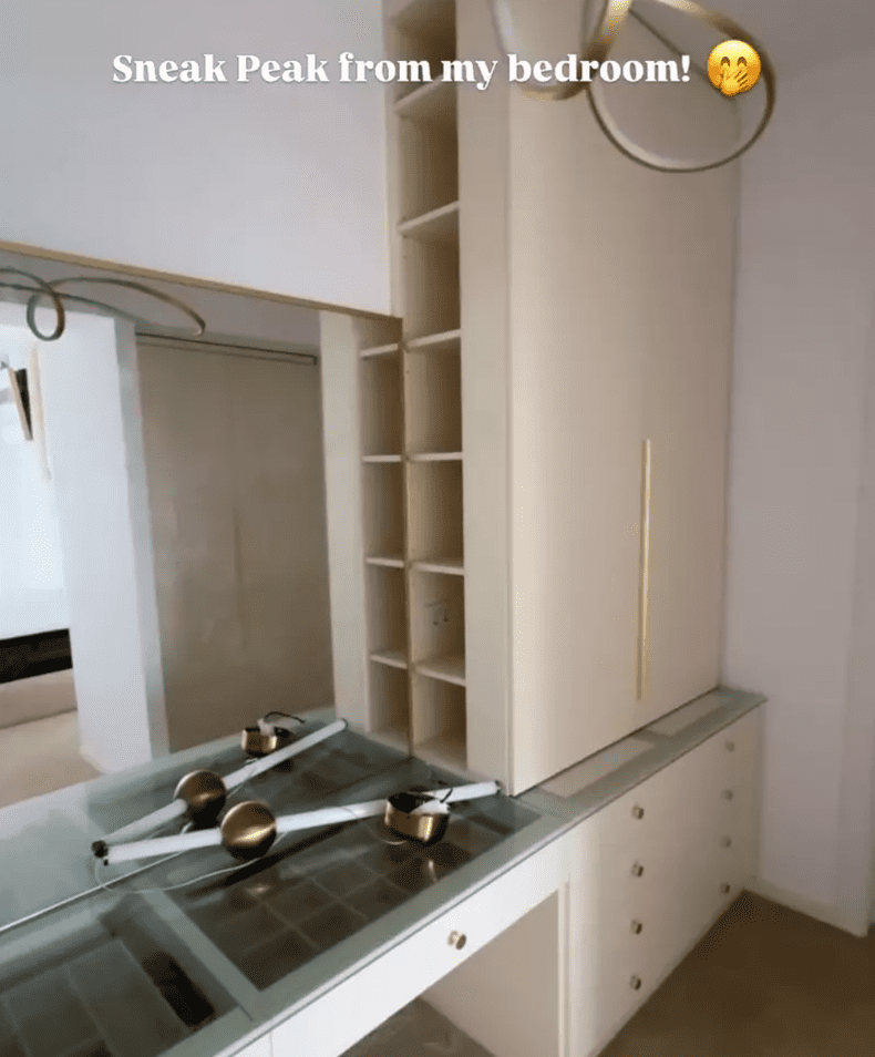 Noi imagini din apartamentul Ramonei Olaru (3)