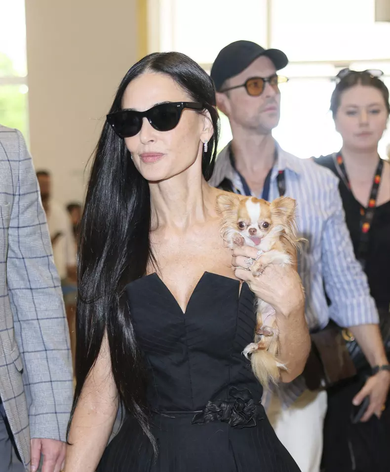 Cannes - Demi Moore At Hotel Martinez