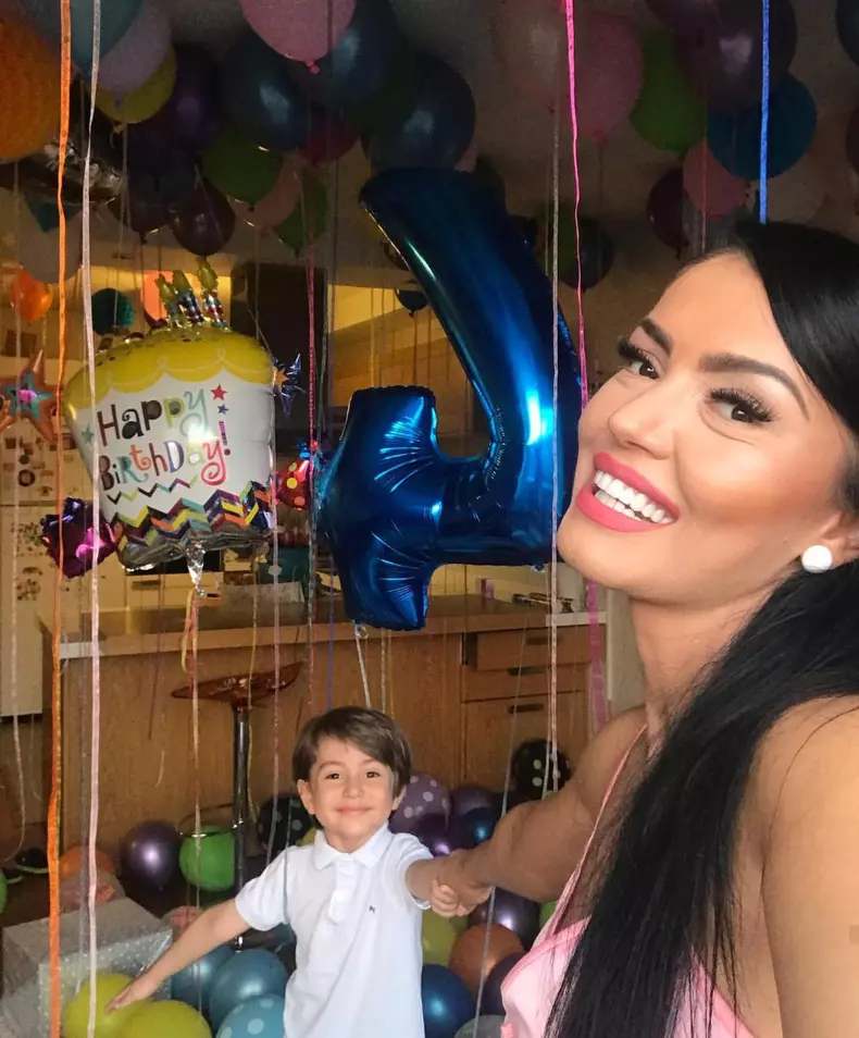 Andreea Mantea şi fiul ei, David