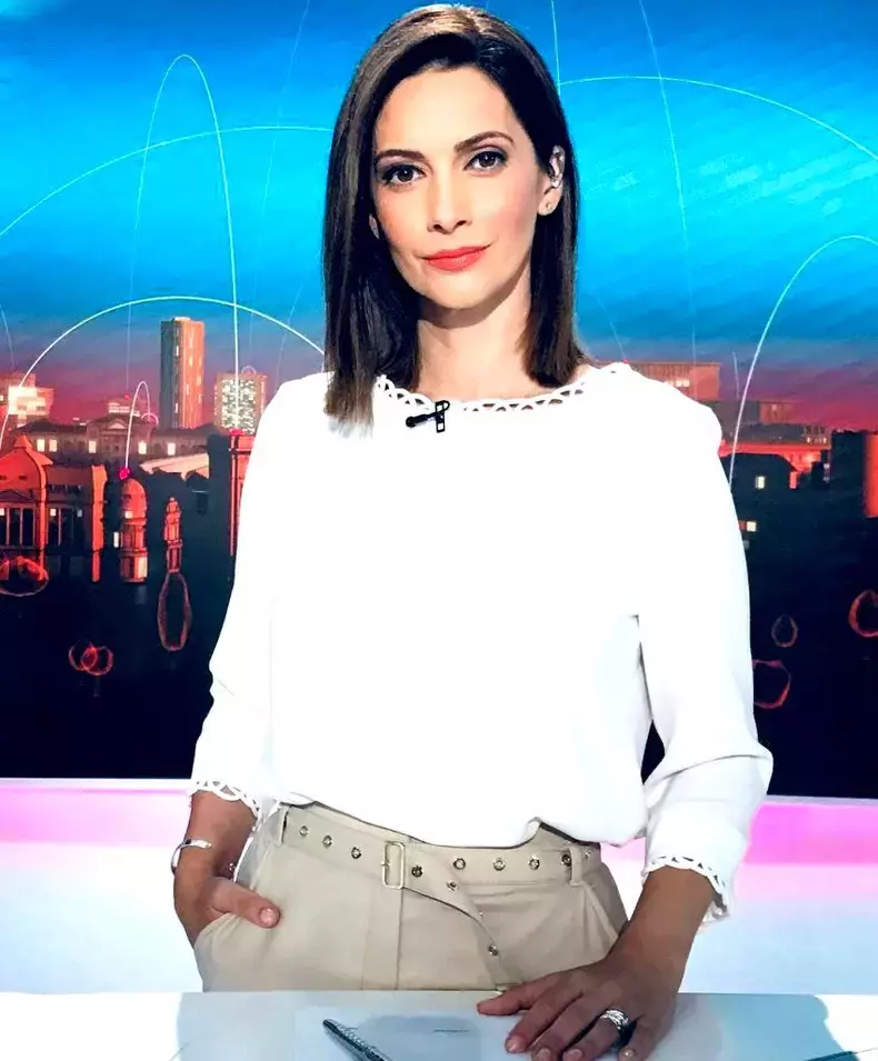 motivul-pentru-care-andreea-berecleanu-a-plecat-de-la-antena-1-3-847x1024-1-847x1024-1