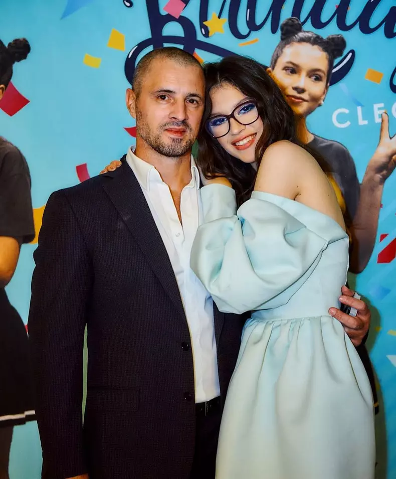 Cleopatra Statan si tatal ei, Pavel Stratan