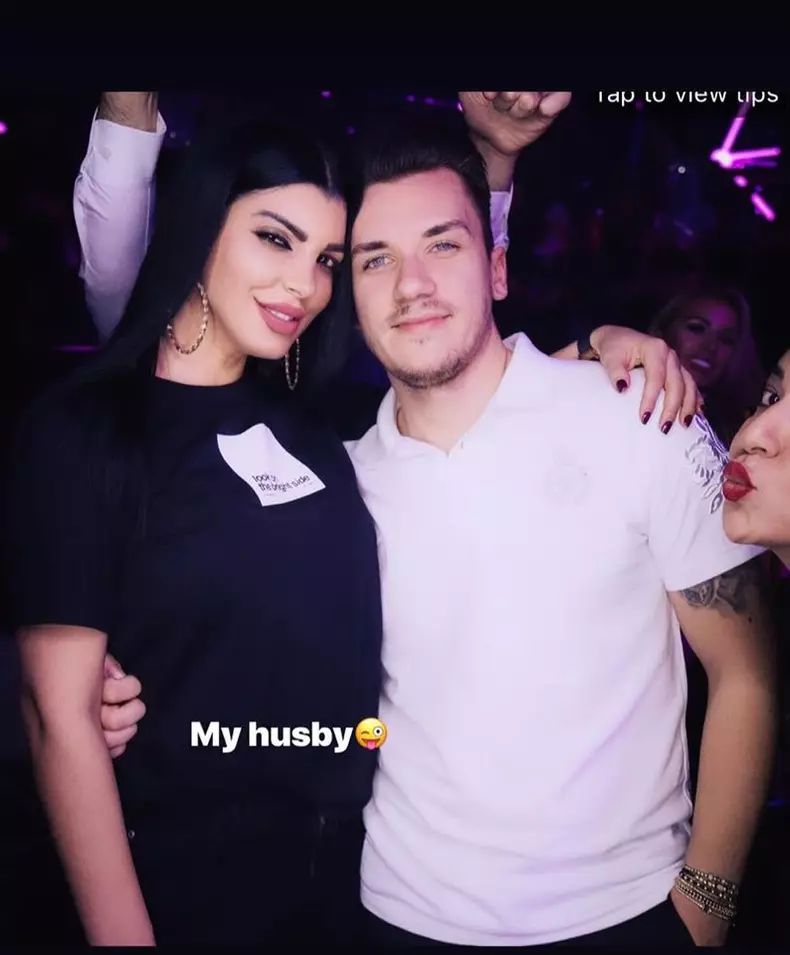 54524926_2077563828945700_6992633527313367040_o