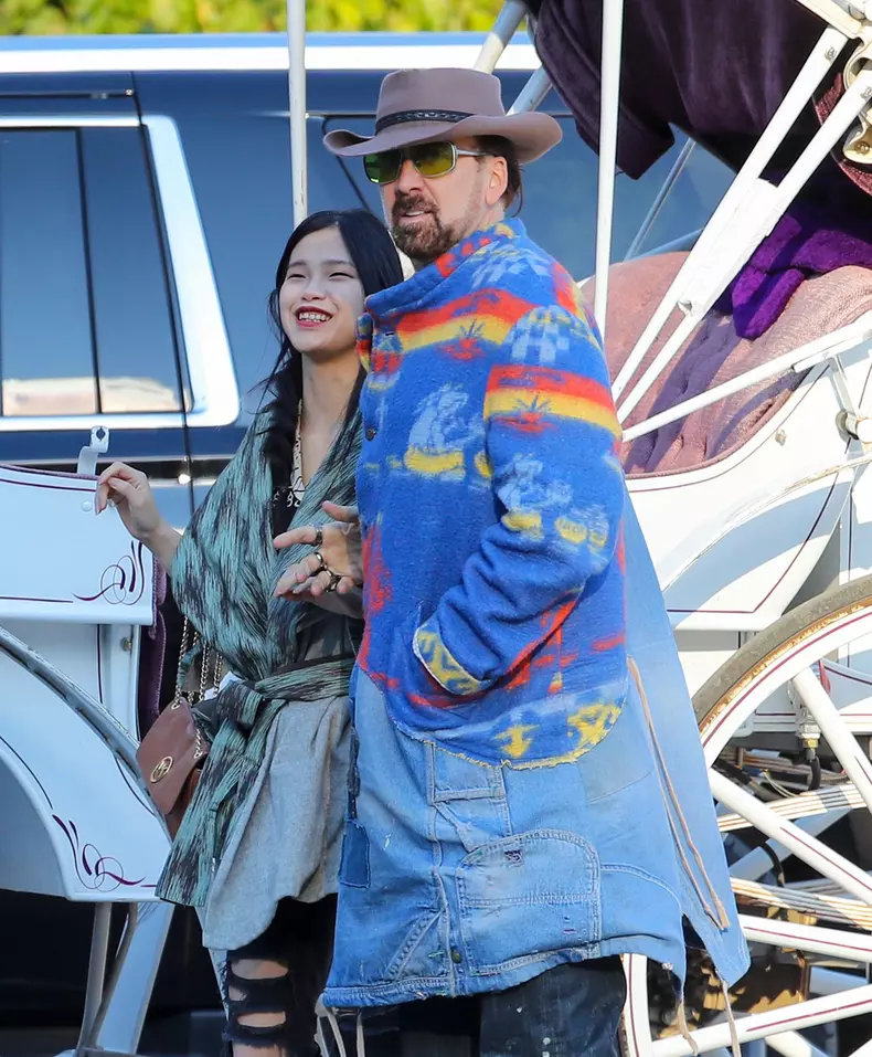 EXCLUSIVE: Nicolas Cage And New Girlfriend Riko Shibata Spotted Holding Hands After A Horse  Carriage Ride In Central Park In New York City
