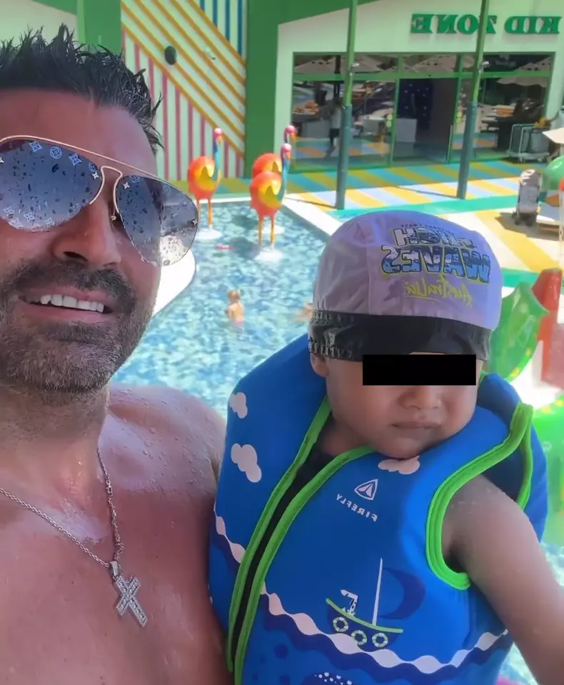 Pepe soție Yasmine vacanță