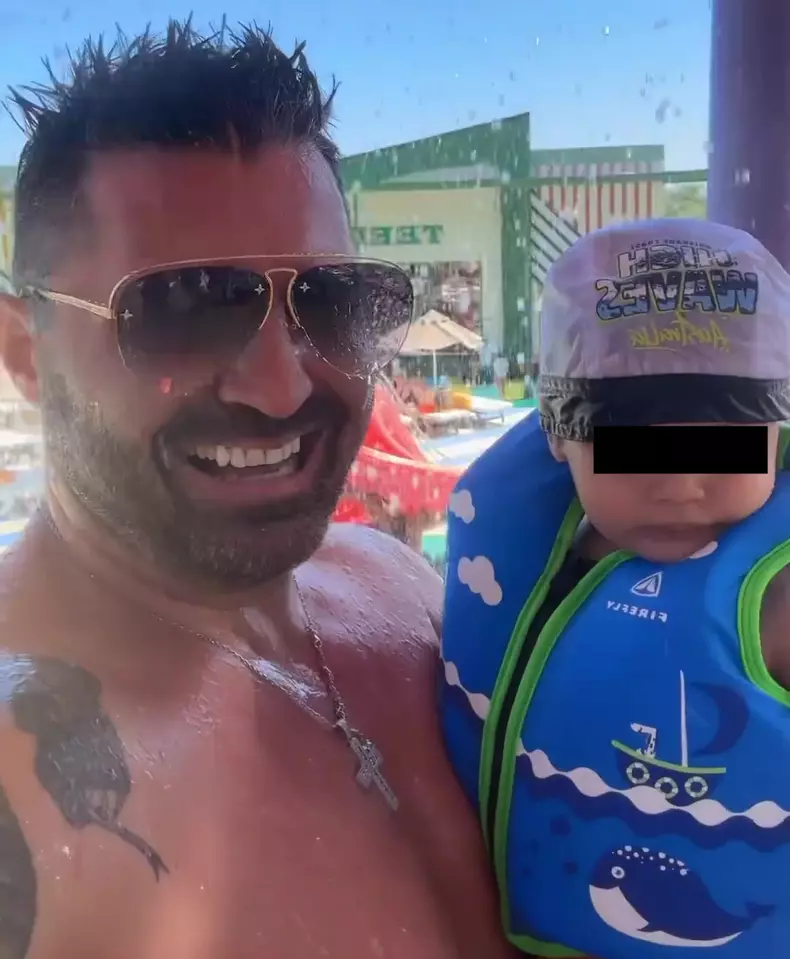 Pepe soție Yasmine vacanță