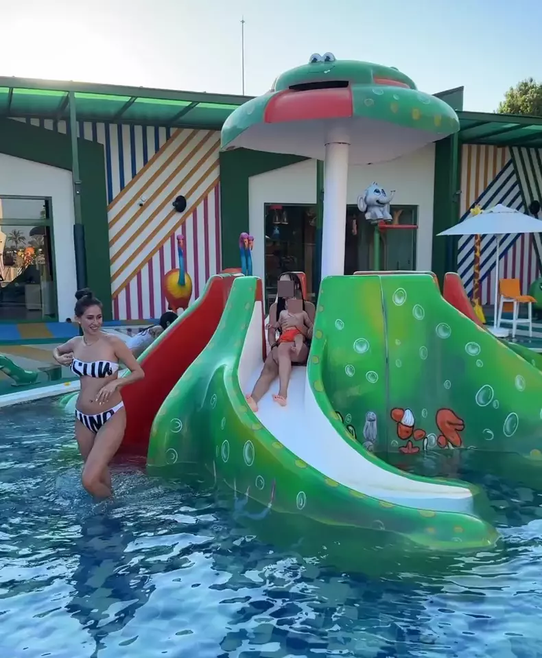 Pepe soție Yasmine vacanță