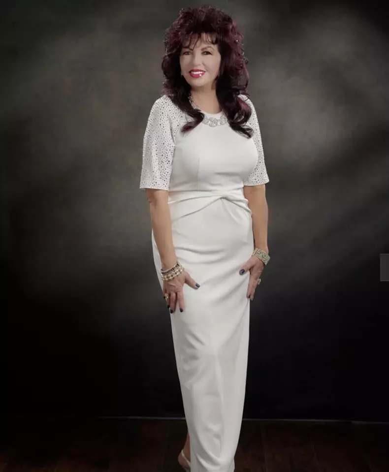 Carmen Harra