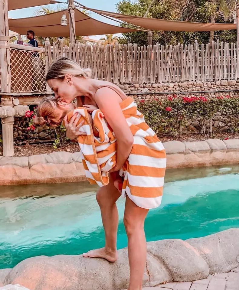 Cătălina Grama și fiica ei (23)