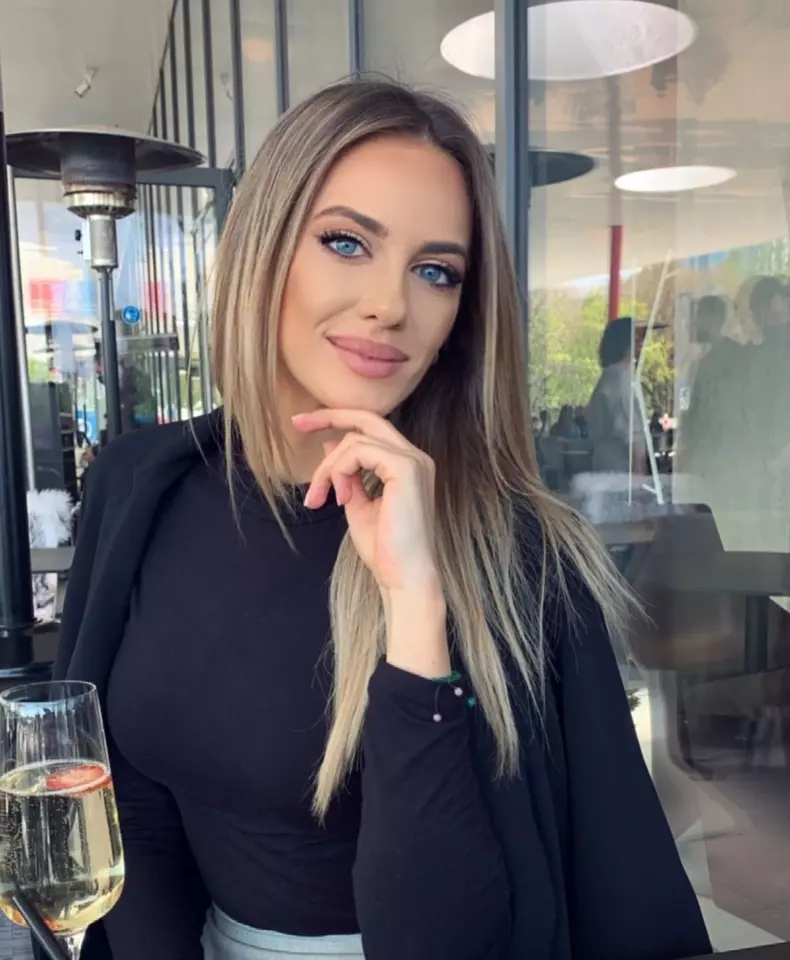 Antonia Stefanescu Enzo Chefi la cutite