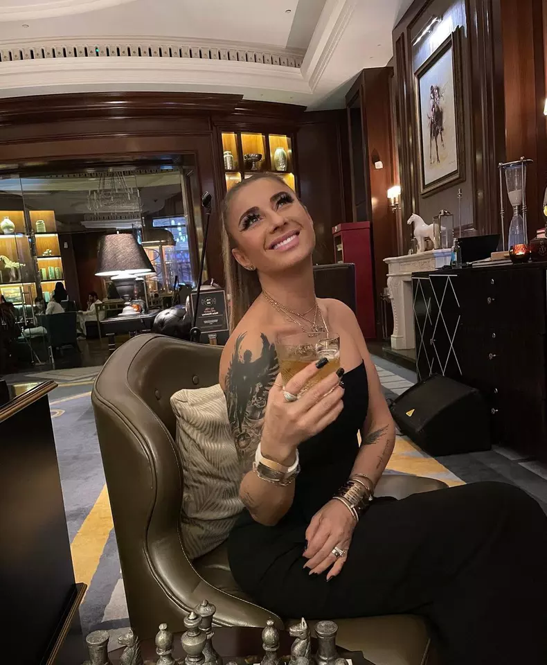 Cine-e-barbatul-care-spune-ca-a-avut-o-relatie-cu-Anamaria-Prodan-2