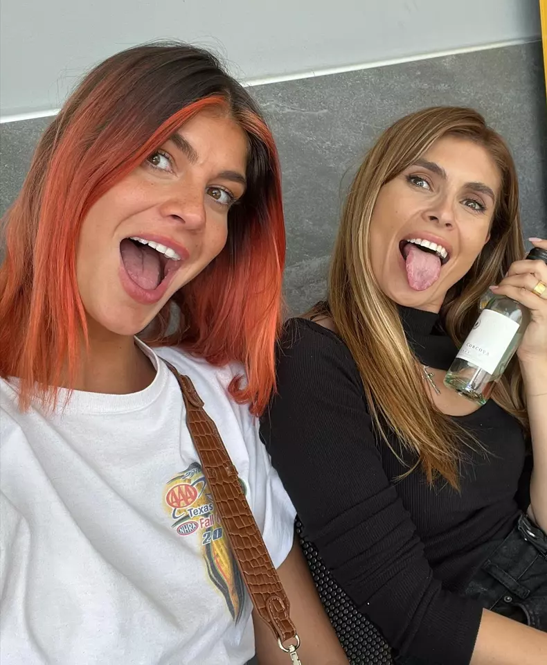 Laura Giurcanu Sânziana Negru America Express