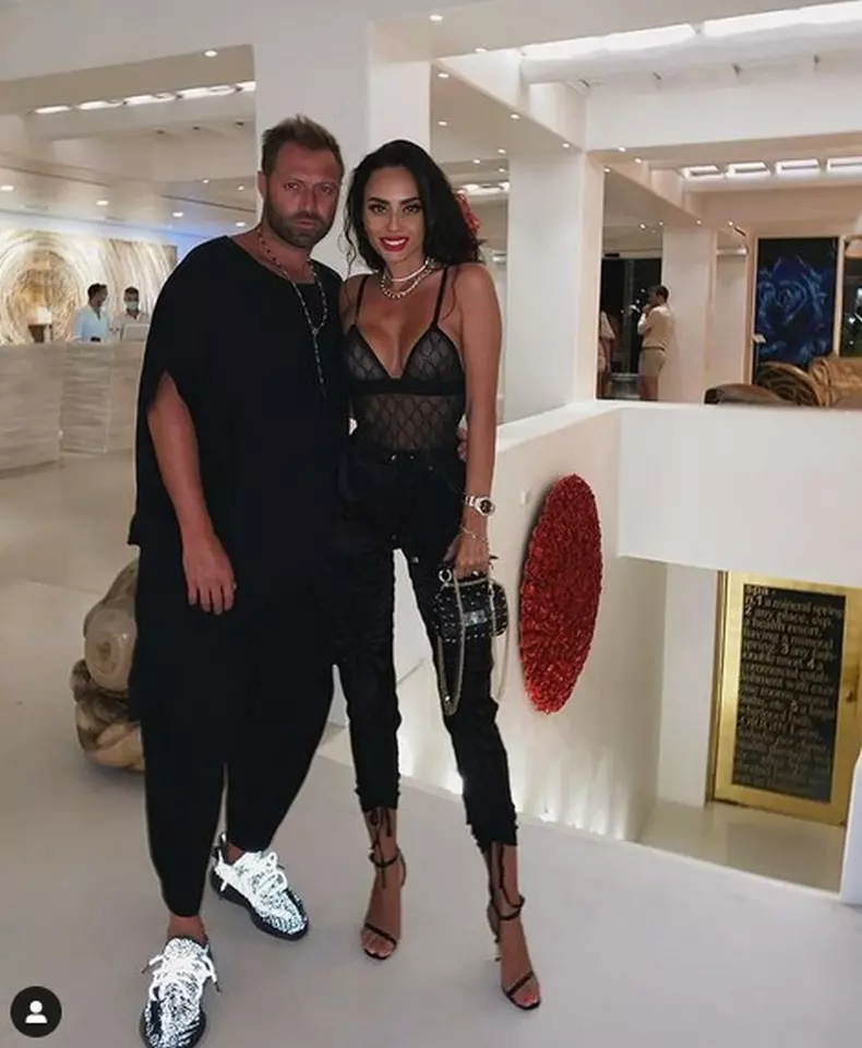 sotia-Cristi-Pulhac-splash5-Copy