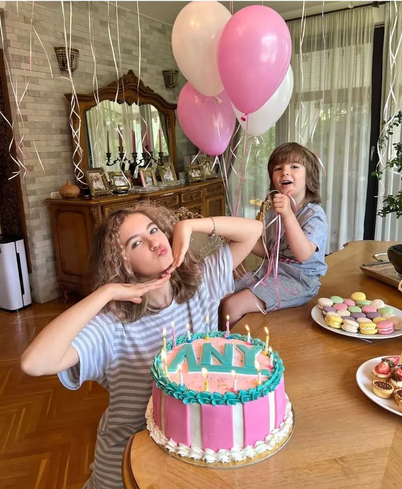 Andreea-Banica-fiica-2