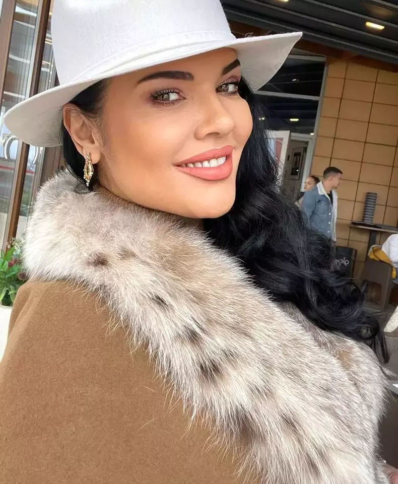 ioana-nastase-5-2-842x1024-1