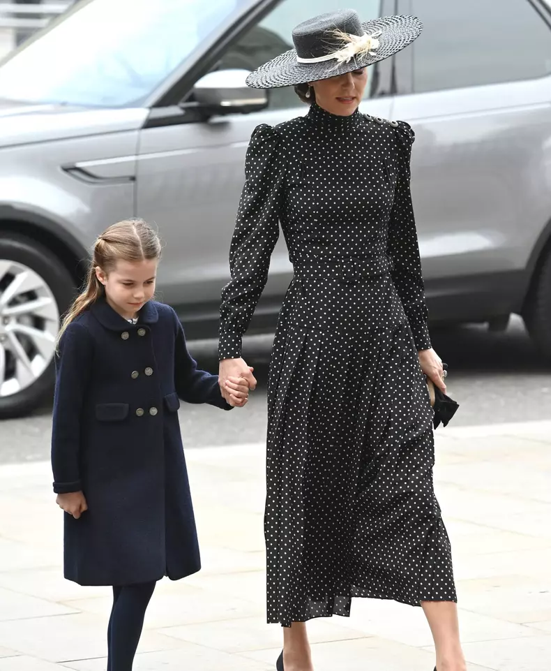 Kate Middleton Prințesa Charlotte