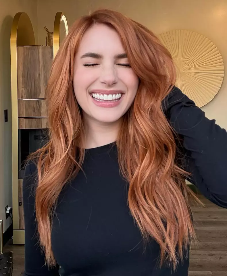 Emma Roberts, schimbare de look spectaculoasă. Asemănarea cu Julia Roberts este izbitoare (2)