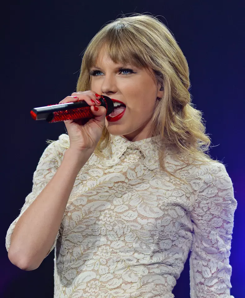 BREAKING NEWS - FILE PHOTO - Taylor Swift tickets listed on StubHub after millions flood Ticketmaster and crash the site