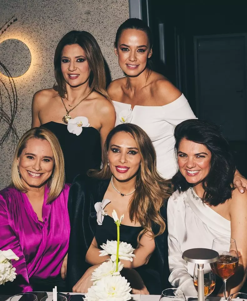 iulia-vantur-andreea-raicu