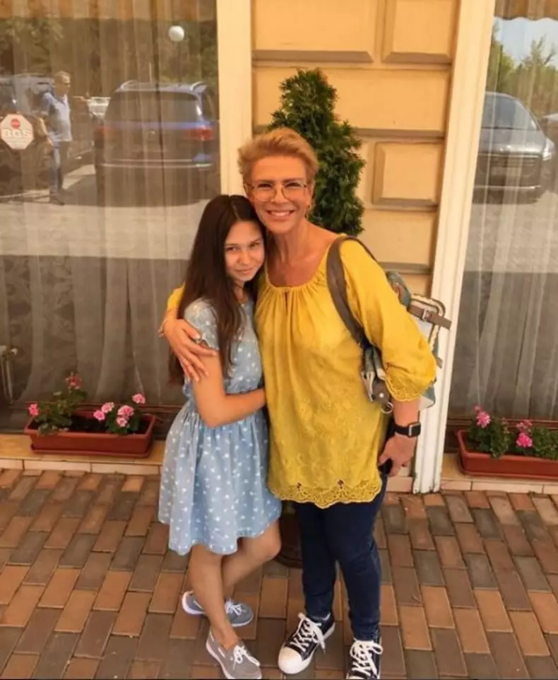 Teo-Trandafir-si-Maia-4