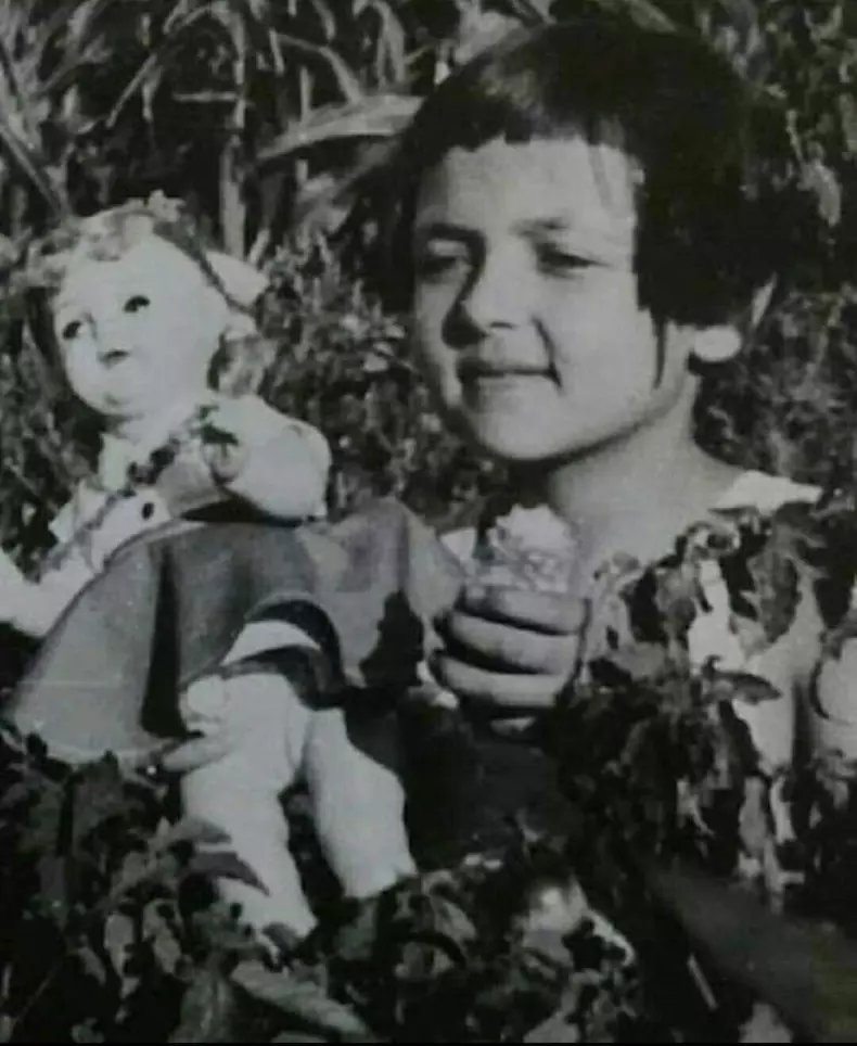 viorela-filip-in-copilarie