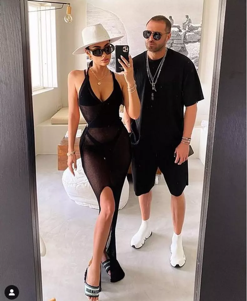 sotia-Cristi-Pulhac-splash1-Copy